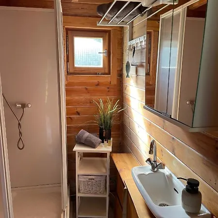 Apartament Tinyhouse Meereszauber- Ruhige Lage, Eigener Garten, Grill Wolgast