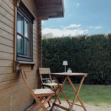 Apartament Tinyhouse Meereszauber- Ruhige Lage, Eigener Garten, Grill Wolgast